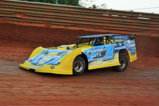 Weiss will compete with the WoO Late Models at Smoky Mountain in Hill's Longhorn