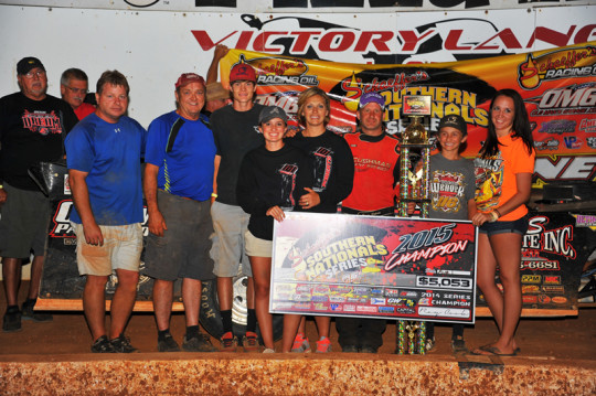 The Roberts family and crew in victory lane