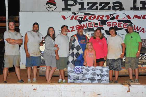 Ogle celebrated with family and crew in the Tazewell victory lane